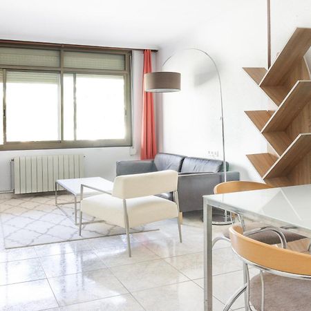 Charming Rooms In Shared Apartment Near Camp Nou Barcellona Esterno foto