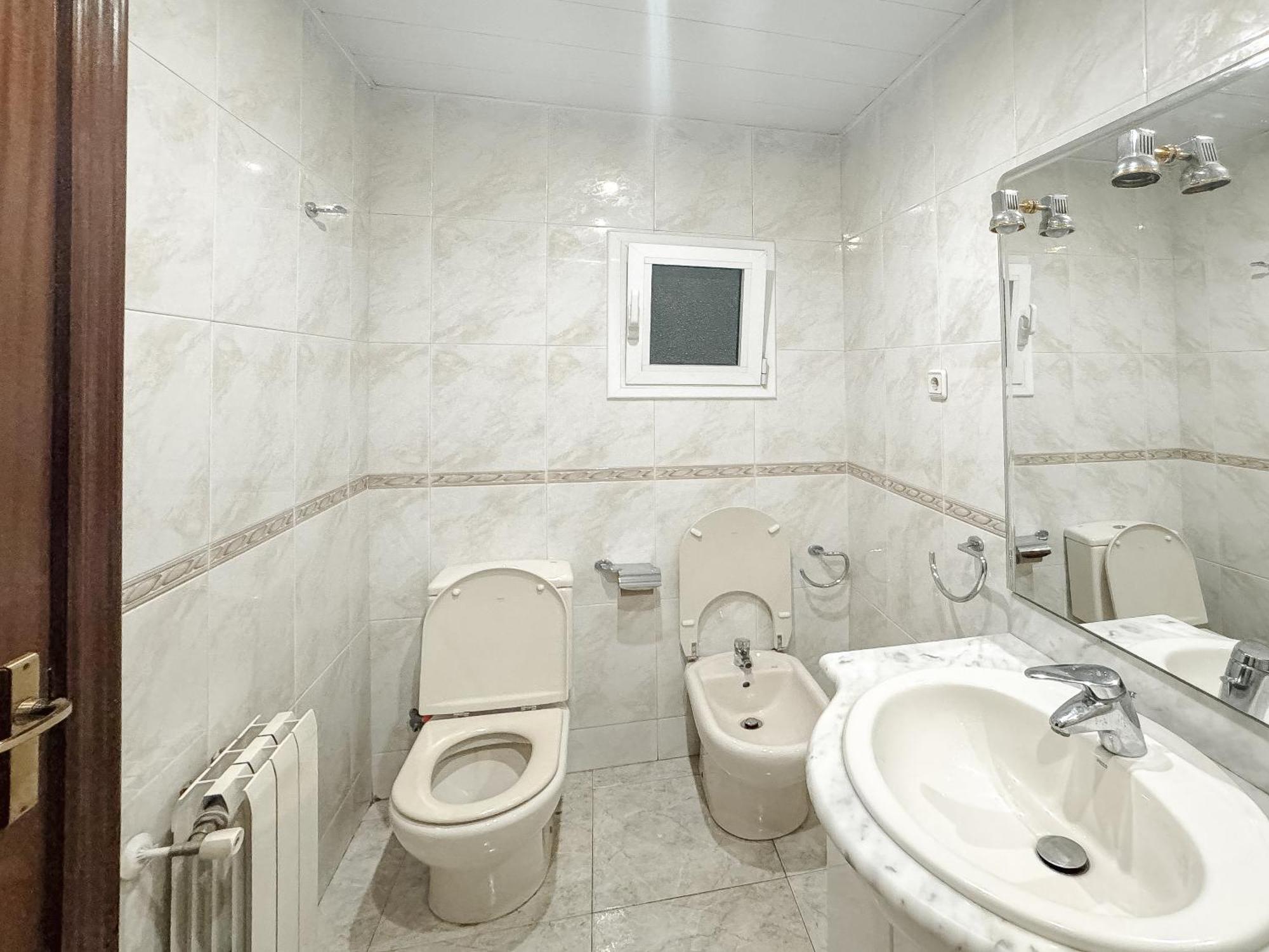 Charming Rooms In Shared Apartment Near Camp Nou Barcellona Esterno foto