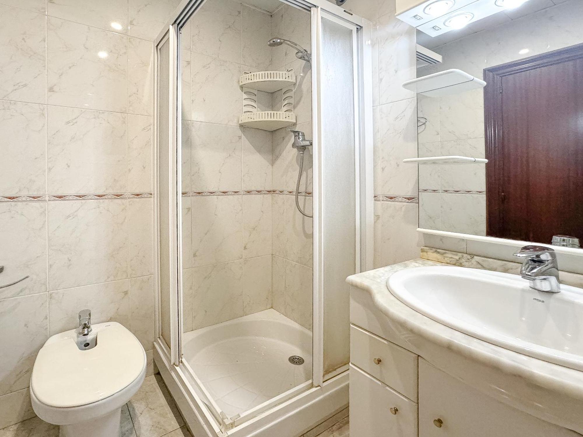 Charming Rooms In Shared Apartment Near Camp Nou Barcellona Esterno foto