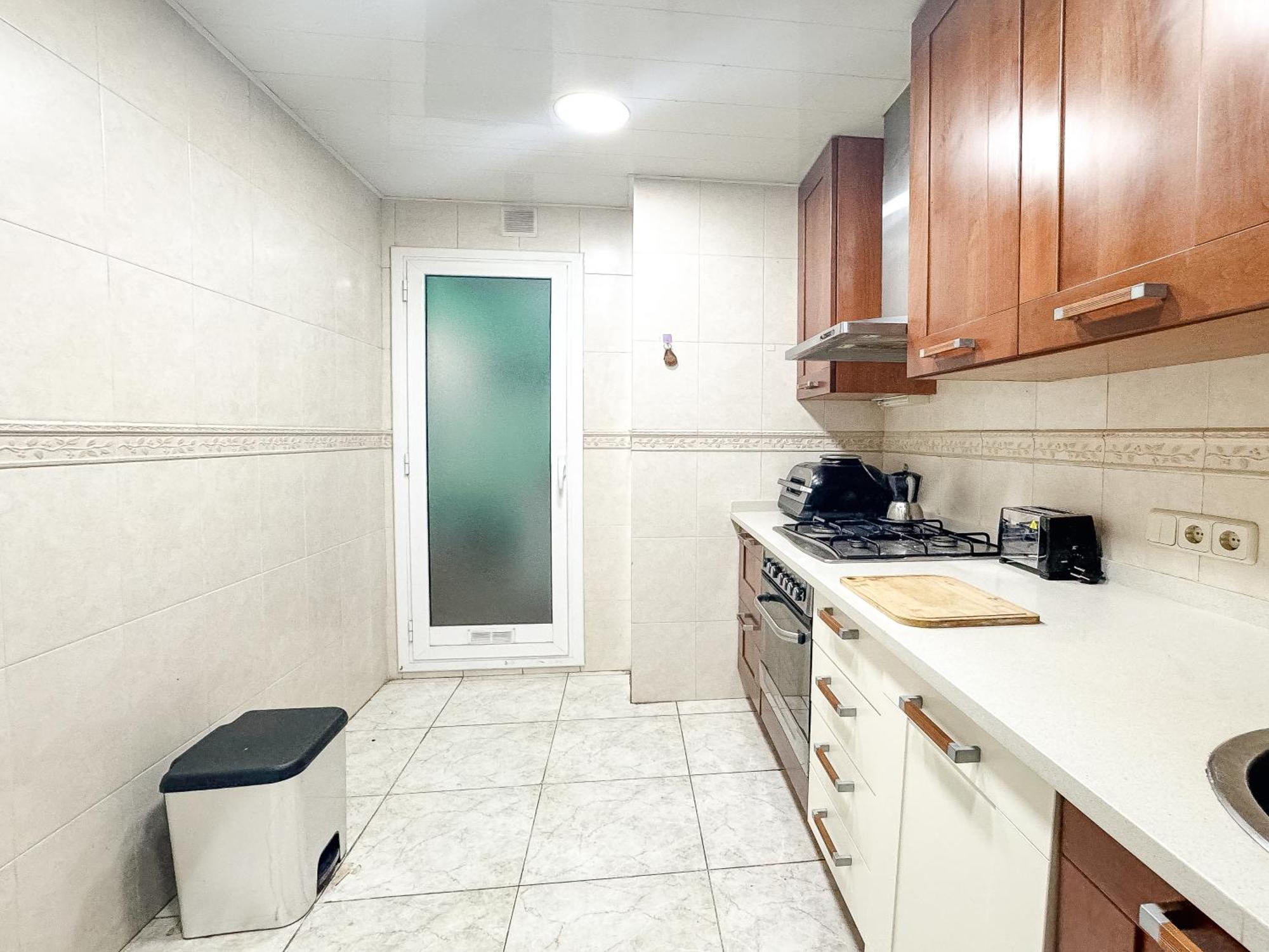 Charming Rooms In Shared Apartment Near Camp Nou Barcellona Esterno foto