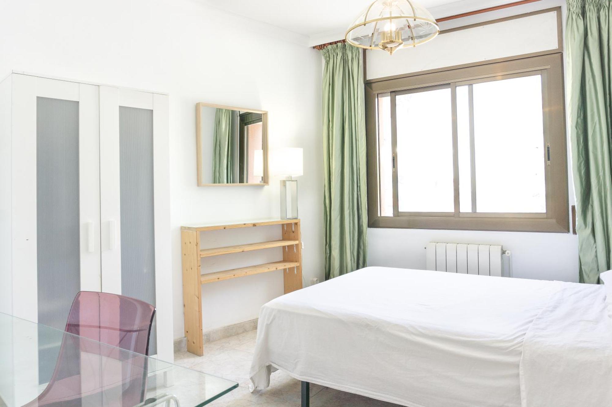Charming Rooms In Shared Apartment Near Camp Nou Barcellona Esterno foto